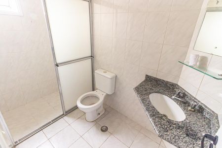 Apartamento à venda com 60m², 2 quartos e 1 vaga Apartamento à venda com 60m², 2 quartos e 1 vagaBanheiro