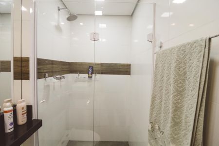 Apartamento para alugar com 56m², 3 quartos e 1 vaga Apartamento para alugar com 56m², 3 quartos e 1 vagaBanheiro da Suíte