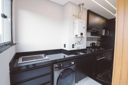 Apartamento para alugar com 56m², 3 quartos e 1 vaga Apartamento para alugar com 56m², 3 quartos e 1 vagaCozinha e Área de Serviço