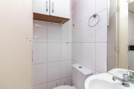 Banheiro de apartamento para alugar com 1 quarto, 40m² em Vila Romero, São Paulo