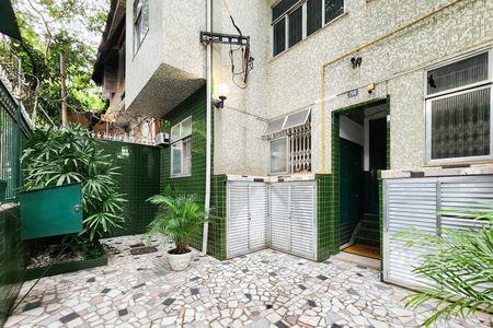 Apartamento para alugar com 115m², 3 quartos e sem vaga Apartamento para alugar com 115m², 3 quartos e sem vagaÁrea Comum