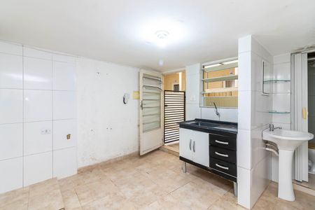 Sala e Cozinha de casa para alugar com 1 quarto, 30m² em Vila Romero, São Paulo