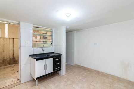 Sala e Cozinha de casa para alugar com 1 quarto, 30m² em Vila Romero, São Paulo