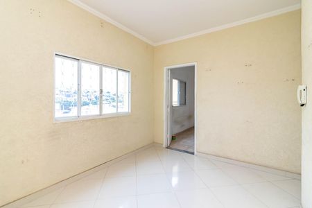 Casa para alugar com 55m², 1 quarto e sem vaga Casa para alugar com 55m², 1 quarto e sem vagaSala