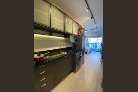 Cozinha de apartamento à venda com 1 quarto, 28m² em República, São Paulo