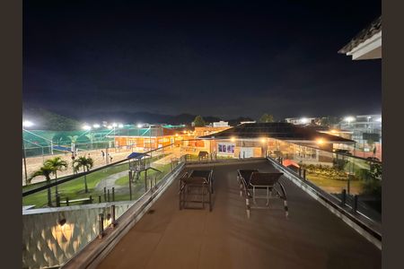 Casa de condomínio à venda com 450m², 4 quartos e 3 vagas Casa de condomínio à venda com 450m², 4 quartos e 3 vagasSuíte 3 - Varanda