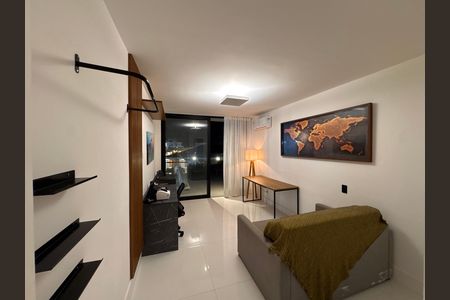 Casa de condomínio à venda com 450m², 4 quartos e 3 vagas Casa de condomínio à venda com 450m², 4 quartos e 3 vagasSuíte 3