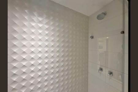Casa de condomínio à venda com 450m², 4 quartos e 3 vagas Casa de condomínio à venda com 450m², 4 quartos e 3 vagasSuíte 3 - Banheiro
