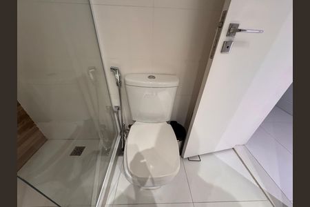 Casa de condomínio à venda com 450m², 4 quartos e 3 vagas Casa de condomínio à venda com 450m², 4 quartos e 3 vagasSuíte 2 - Banheiro