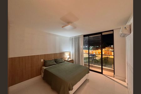 Casa de condomínio à venda com 450m², 4 quartos e 3 vagas Casa de condomínio à venda com 450m², 4 quartos e 3 vagasSuíte 2