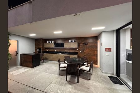 Casa de condomínio à venda com 450m², 4 quartos e 3 vagas Casa de condomínio à venda com 450m², 4 quartos e 3 vagasÁrea externa