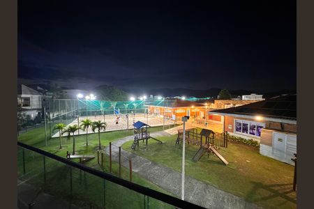 Casa de condomínio à venda com 450m², 4 quartos e 3 vagas Casa de condomínio à venda com 450m², 4 quartos e 3 vagasSuíte 3 - Varanda
