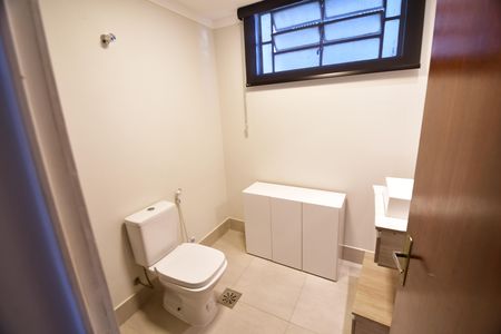 Banheiro de apartamento para alugar com 1 quarto, 58m² em Centro, Campinas