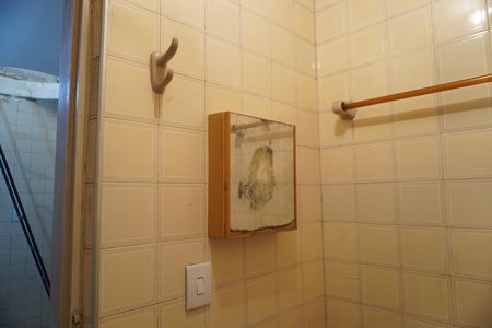 Casa à venda com 350m², 5 quartos e 2 vagasBanheiro 5