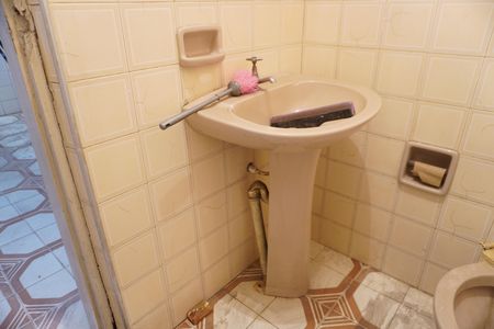 Casa à venda com 350m², 5 quartos e 2 vagasBanheiro 5
