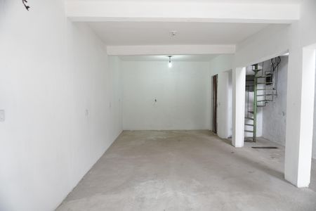 Casa à venda com 350m², 5 quartos e 2 vagasSalão