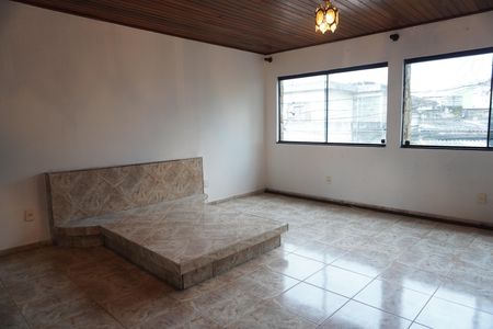 Casa à venda com 350m², 5 quartos e 2 vagasSuíte 1