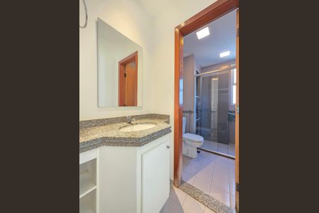 Apartamento à venda com 110m², 3 quartos e 2 vagas Apartamento à venda com 110m², 3 quartos e 2 vagasBanheiro Social