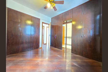 Apartamento à venda com 110m², 3 quartos e 2 vagas Apartamento à venda com 110m², 3 quartos e 2 vagasQuarto Suíte