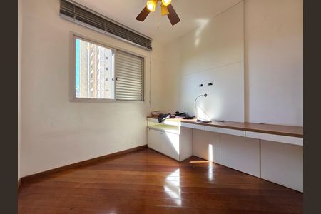 Apartamento à venda com 110m², 3 quartos e 2 vagas Apartamento à venda com 110m², 3 quartos e 2 vagasQuarto 3