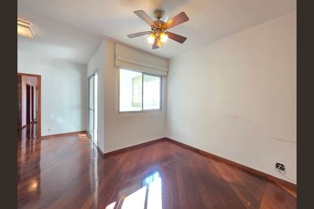 Apartamento à venda com 110m², 3 quartos e 2 vagas Apartamento à venda com 110m², 3 quartos e 2 vagasSala