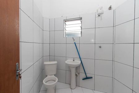 Casa para alugar com 55m², 1 quarto e sem vaga Casa para alugar com 55m², 1 quarto e sem vagaBanheiro