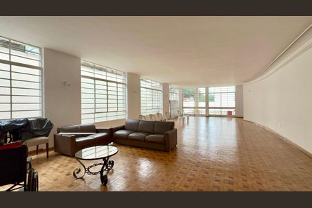 Apartamento à venda com 256m², 4 quartos e 2 vagas Apartamento à venda com 256m², 4 quartos e 2 vagasSalão de Festas