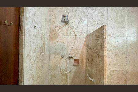 Apartamento à venda com 256m², 4 quartos e 2 vagas Apartamento à venda com 256m², 4 quartos e 2 vagasBanheiro
