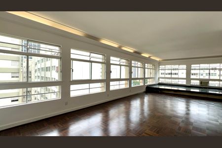 Apartamento à venda com 256m², 4 quartos e 2 vagas Apartamento à venda com 256m², 4 quartos e 2 vagasSala