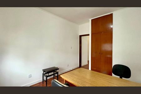 Apartamento à venda com 256m², 4 quartos e 2 vagas Apartamento à venda com 256m², 4 quartos e 2 vagasQuarto 1