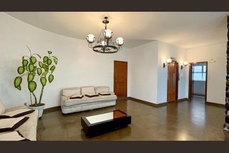 Apartamento à venda com 256m², 4 quartos e 2 vagas Apartamento à venda com 256m², 4 quartos e 2 vagasHall de entrada