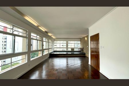 Apartamento à venda com 256m², 4 quartos e 2 vagas Apartamento à venda com 256m², 4 quartos e 2 vagasSala