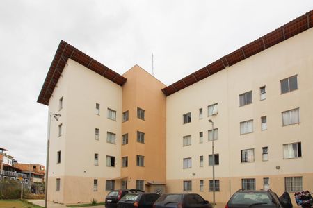 Apartamento à venda com 48m², 2 quartos e 1 vaga Apartamento à venda com 48m², 2 quartos e 1 vagaFachada