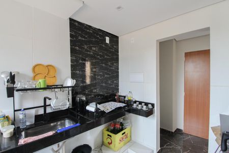 Apartamento à venda com 48m², 2 quartos e 1 vaga Apartamento à venda com 48m², 2 quartos e 1 vagaCozinha e Área de Serviço