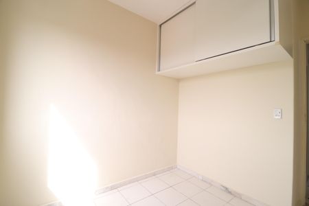 Quarto 1 de apartamento para alugar com 2 quartos, 46m² em Osvaldo Rezende, Uberlândia