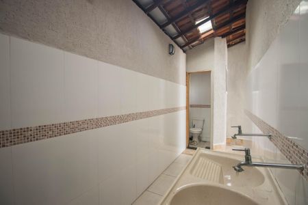 Casa de condomínio para alugar com 78m², 2 quartos e 2 vagas Casa de condomínio para alugar com 78m², 2 quartos e 2 vagasÁrea de Serviço