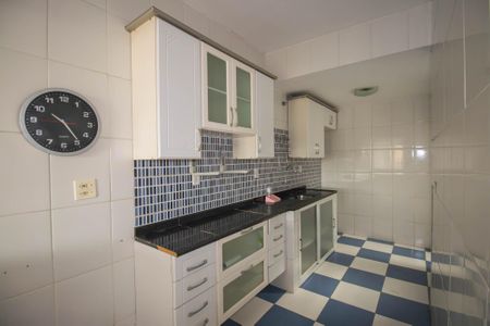 Casa de condomínio para alugar com 78m², 2 quartos e 2 vagas Casa de condomínio para alugar com 78m², 2 quartos e 2 vagasCozinha