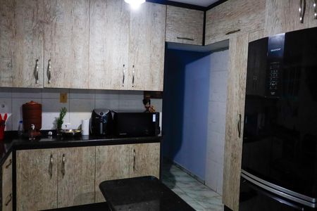 Casa à venda com 190m², 3 quartos e 3 vagas Casa à venda com 190m², 3 quartos e 3 vagasCozinha