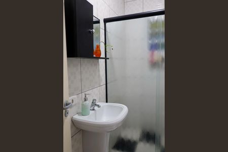 Casa à venda com 190m², 3 quartos e 3 vagas Casa à venda com 190m², 3 quartos e 3 vagasBanheiro