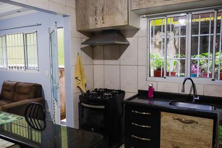 Casa à venda com 190m², 3 quartos e 3 vagas Casa à venda com 190m², 3 quartos e 3 vagasCozinha