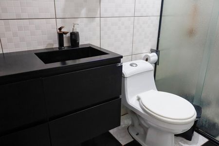Casa à venda com 190m², 3 quartos e 3 vagas Casa à venda com 190m², 3 quartos e 3 vagasBanheiro da Suíte 3