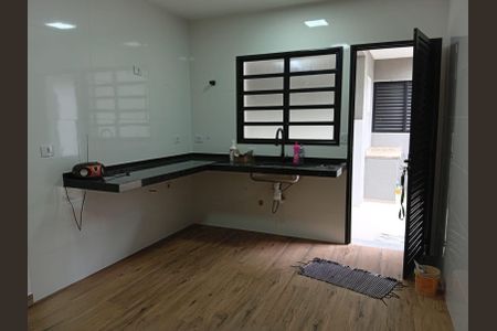 Casa à venda com 112m², 3 quartos e 3 vagas Casa à venda com 112m², 3 quartos e 3 vagasCozinha