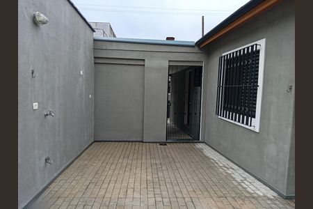 Casa à venda com 112m², 3 quartos e 3 vagas Casa à venda com 112m², 3 quartos e 3 vagasÁrea externa