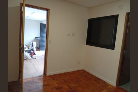 Quarto de casa à venda com 3 quartos, 112m² em Vila Sao Jose (Cidade Dutra), São Paulo