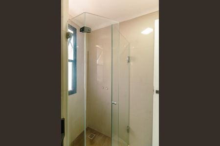 Apartamento à venda com 207m², 3 quartos e 3 vagas Apartamento à venda com 207m², 3 quartos e 3 vagasBanheiro da Suíte 1