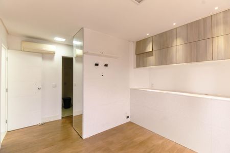 Apartamento à venda com 207m², 3 quartos e 3 vagas Apartamento à venda com 207m², 3 quartos e 3 vagasQuarto 3 - Suíte