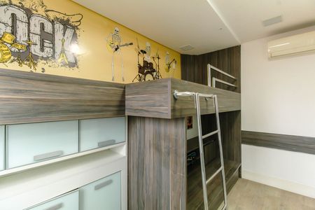 Apartamento à venda com 207m², 3 quartos e 3 vagas Apartamento à venda com 207m², 3 quartos e 3 vagasQuarto 1 - Suíte