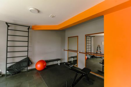 Apartamento à venda com 207m², 3 quartos e 3 vagas Apartamento à venda com 207m², 3 quartos e 3 vagasÁrea comum - Academia