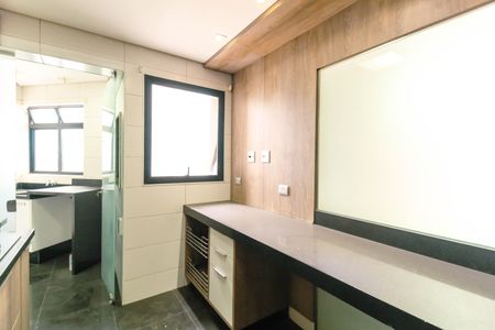 Apartamento à venda com 207m², 3 quartos e 3 vagas Apartamento à venda com 207m², 3 quartos e 3 vagasCozinha