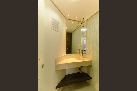 Apartamento à venda com 207m², 3 quartos e 3 vagas Apartamento à venda com 207m², 3 quartos e 3 vagasLavabo